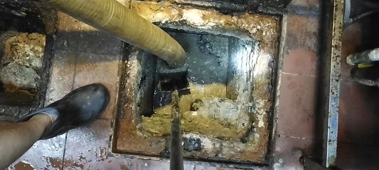 甘泉污水池清理一般都有毒气，怎么预防中毒呢？
